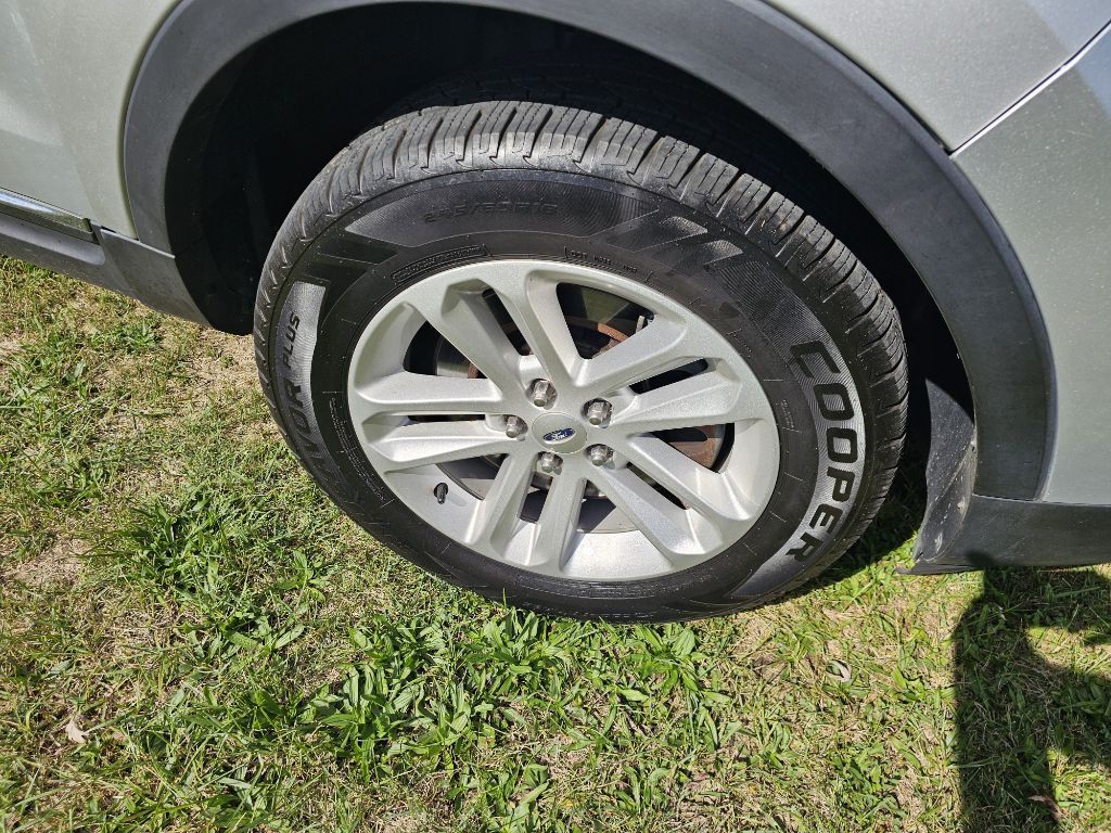 2014 Ford Explorer Image 11