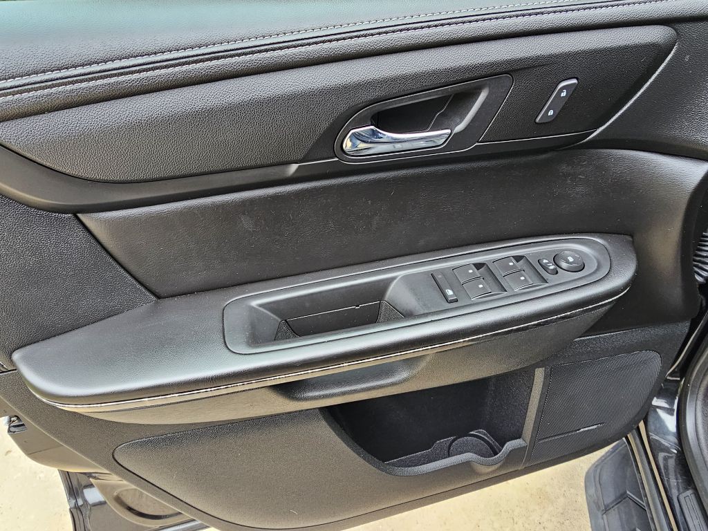 2015 GMC Acadia Image 7