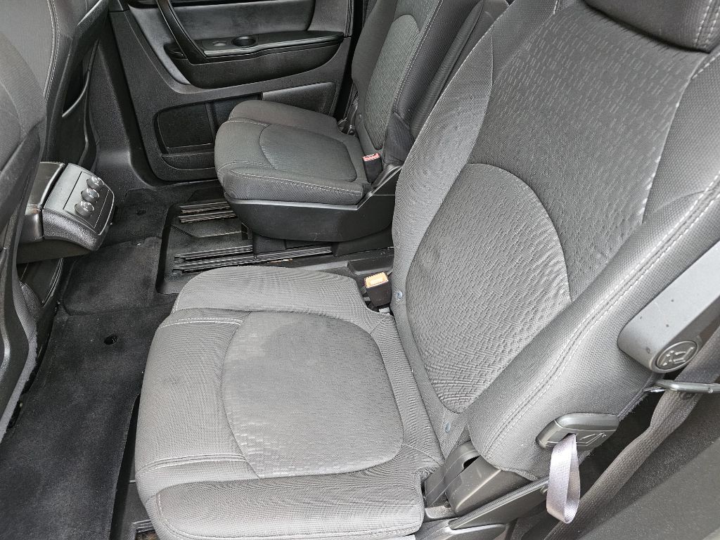 2013 GMC Acadia Image 11