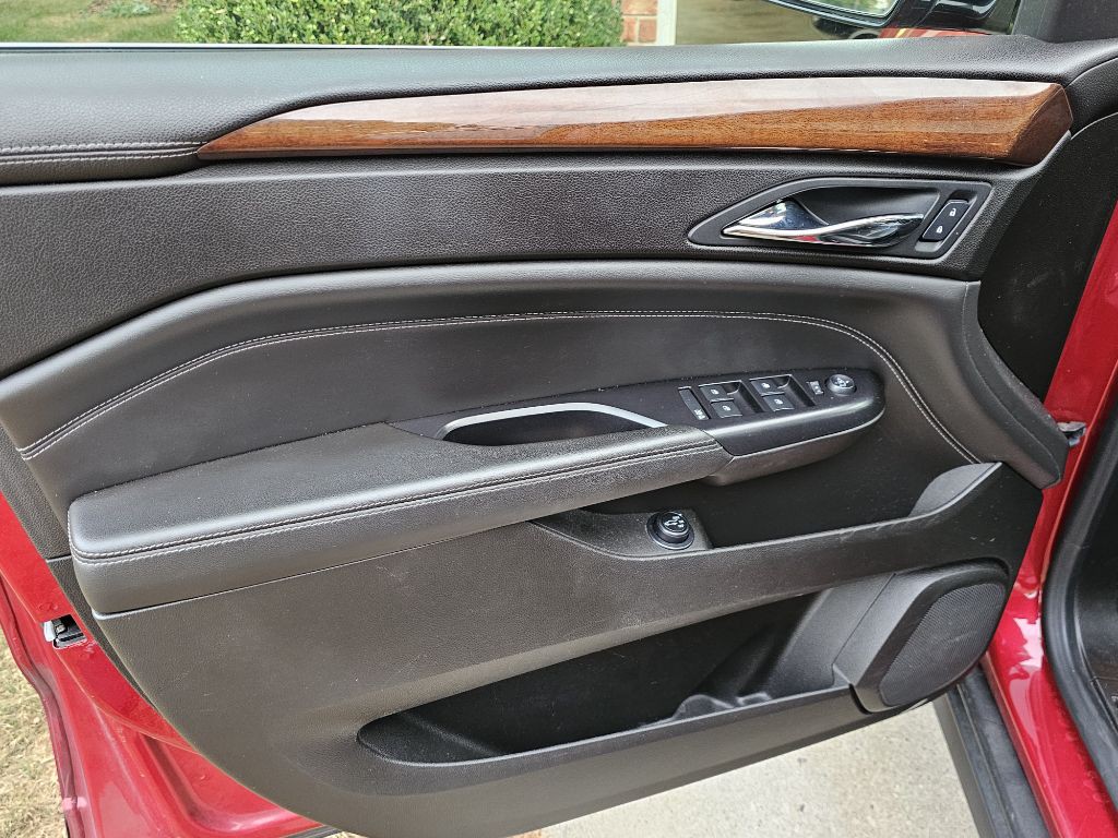 2013 Cadillac SRX Image 8
