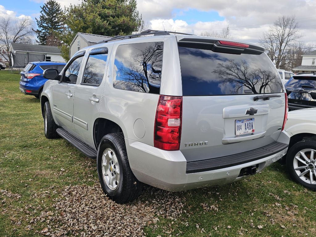 2010 Chevrolet Tahoe Image 2