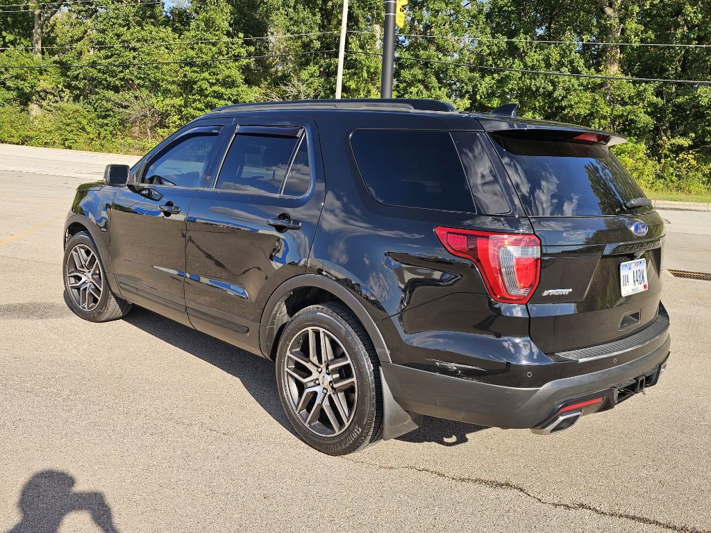 2016 Ford Explorer Image 3