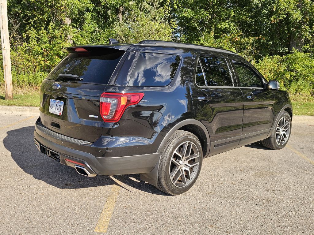 2016 Ford Explorer Image 4
