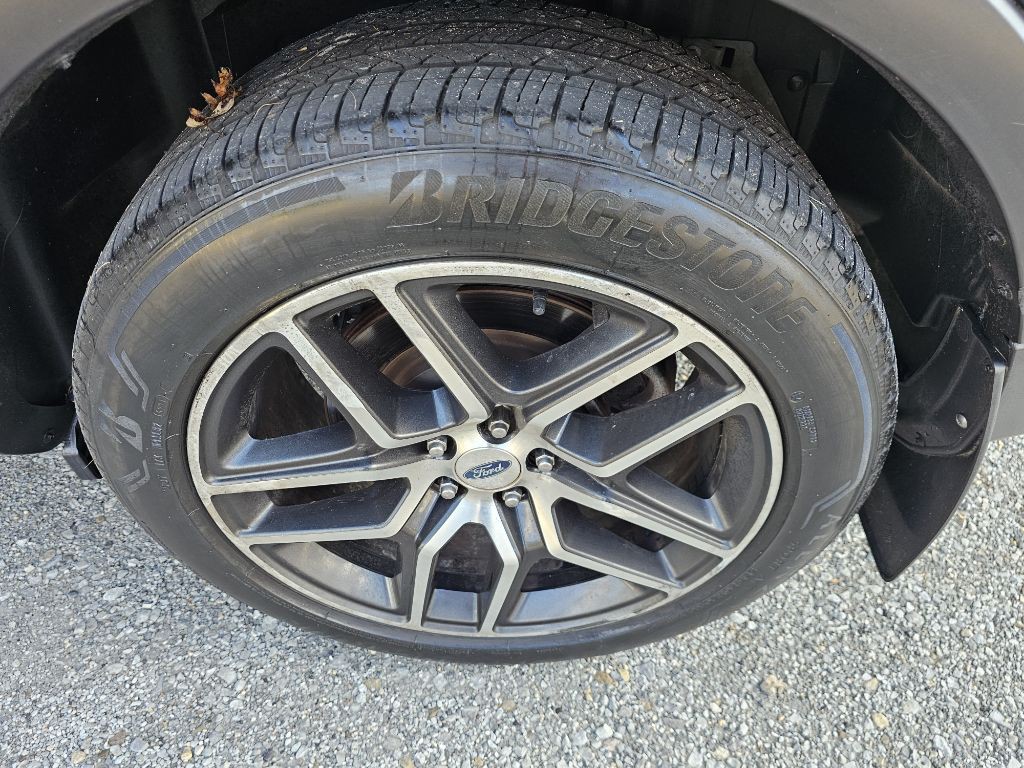 2016 Ford Explorer Image 12