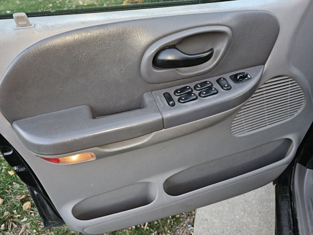 2001 Ford F-150 Image 8