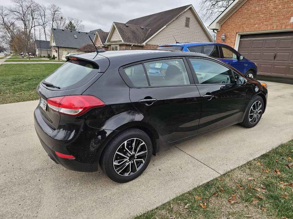 2016 Kia Forte Image 3