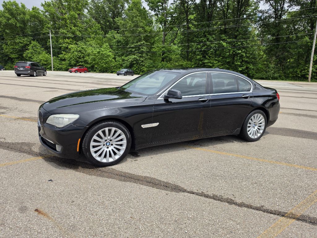 2009 BMW 7 Series Image 3