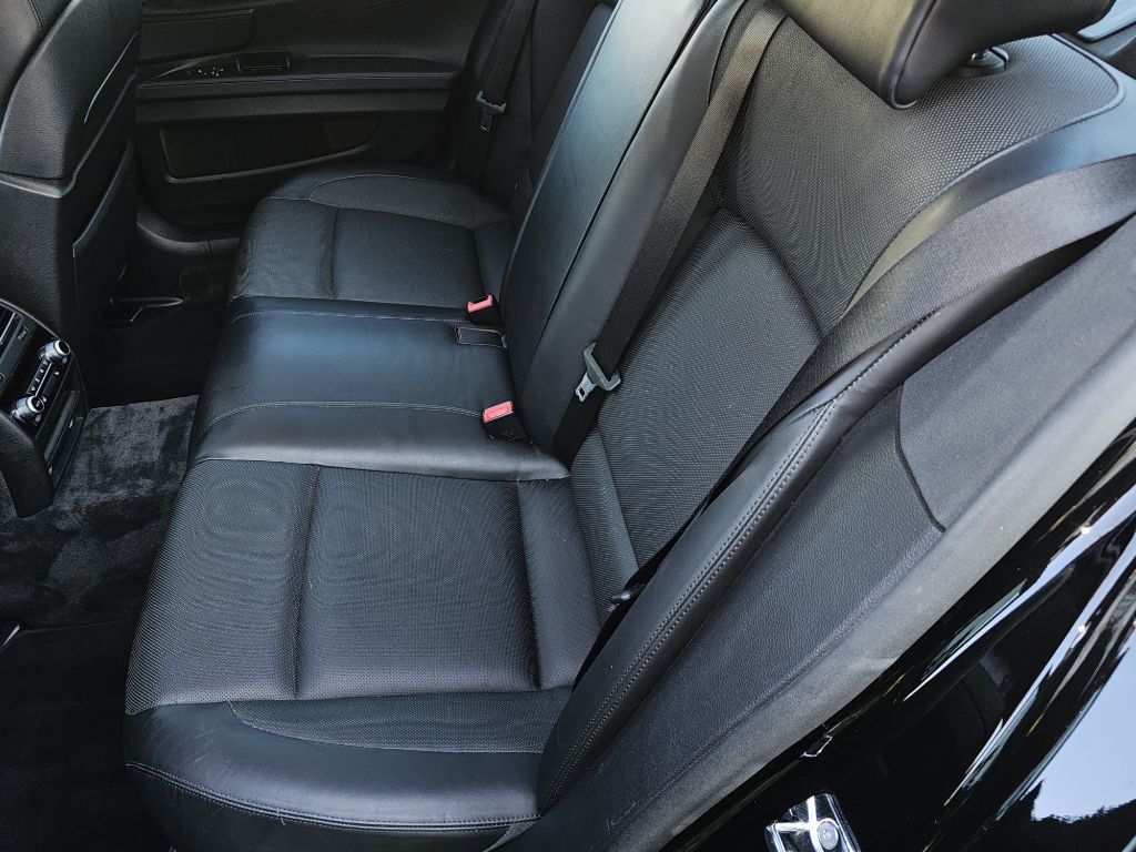 2009 BMW 7 Series Image 11