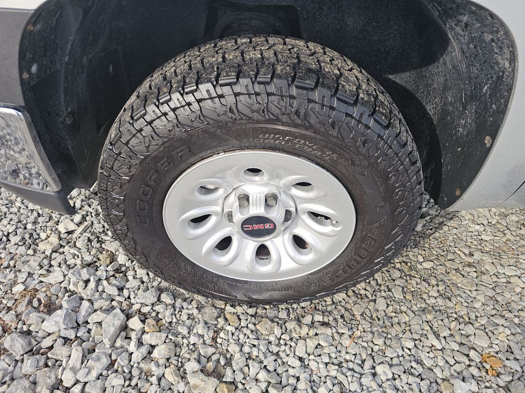 2013 GMC Sierra 1500 Image 9