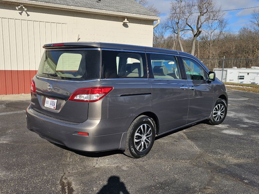 2015 Nissan Quest Image 4