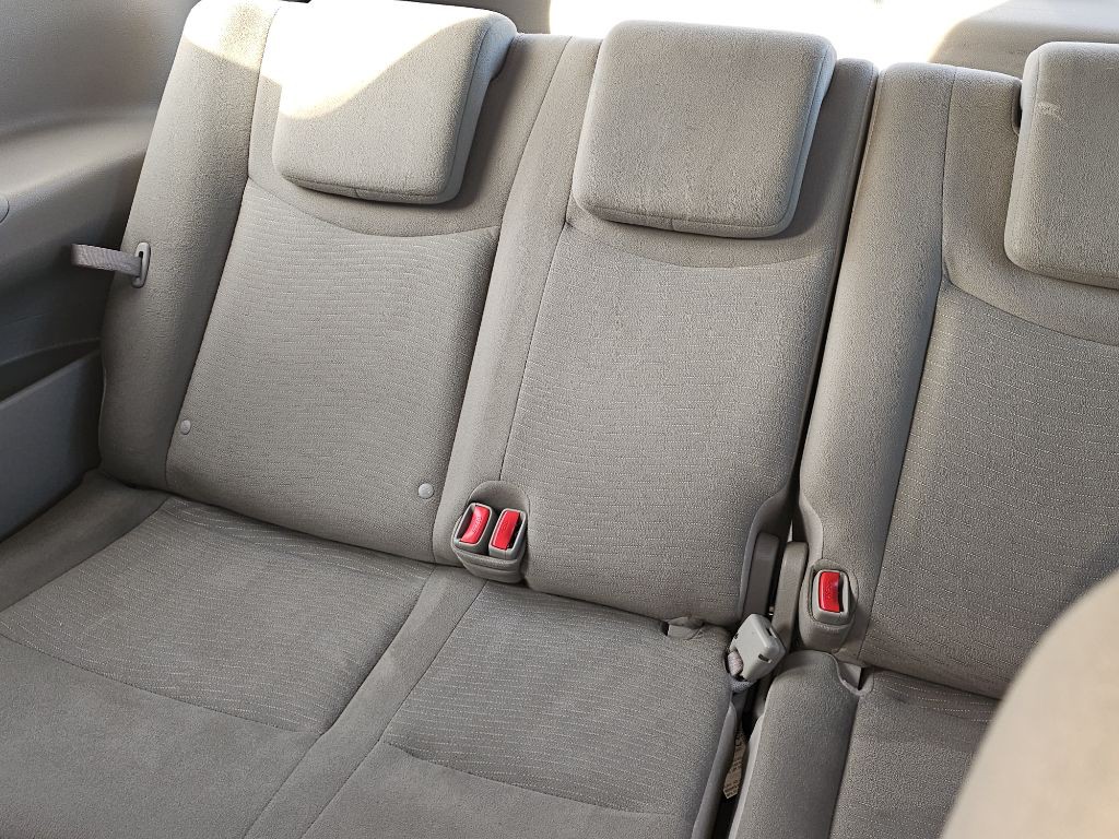 2015 Nissan Quest Image 11