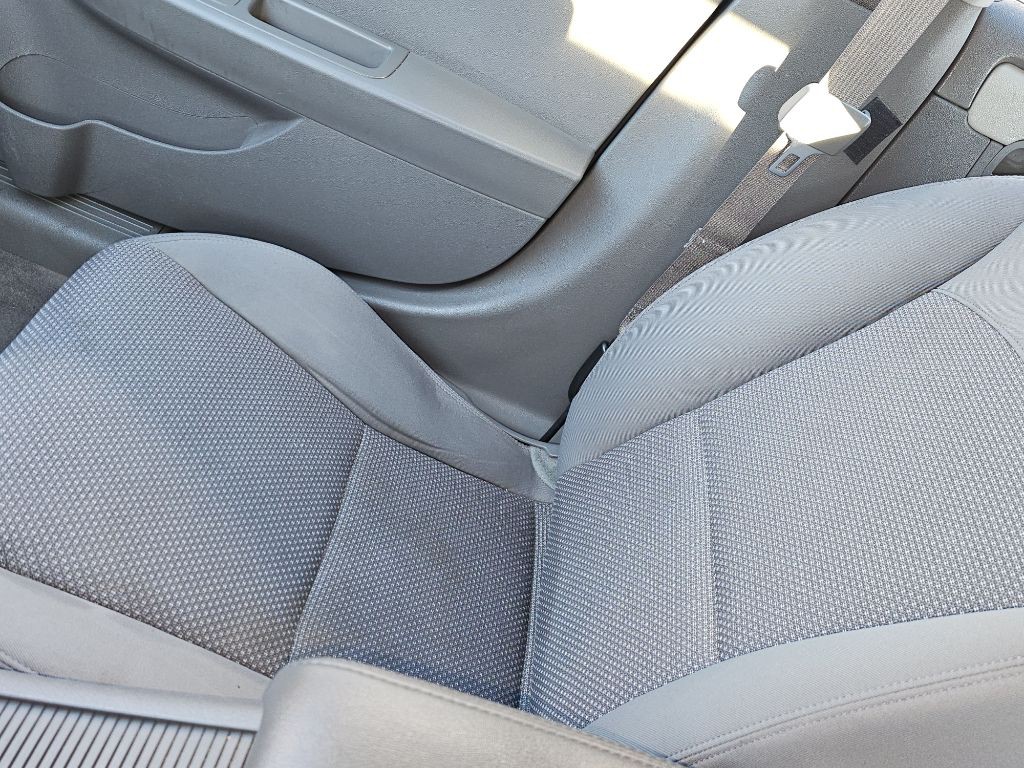 2011 Chevrolet Malibu Image 9