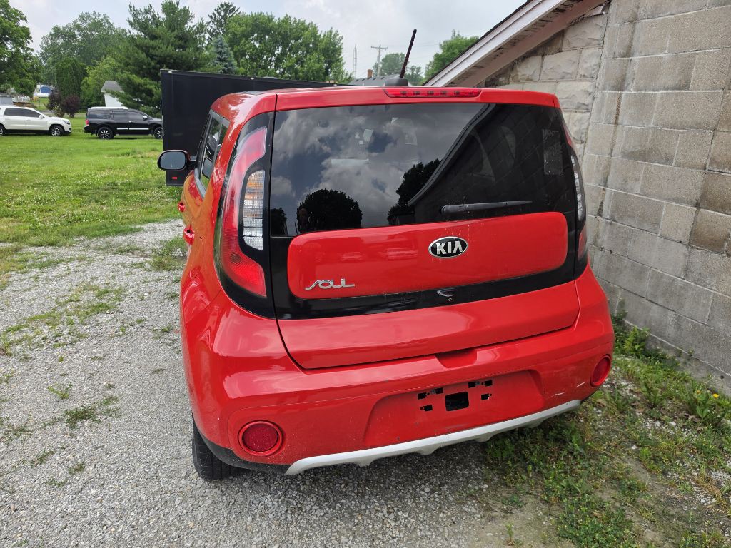 2018 Kia Soul Image 2