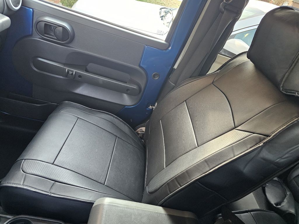 2009 Jeep Wrangler Image 9