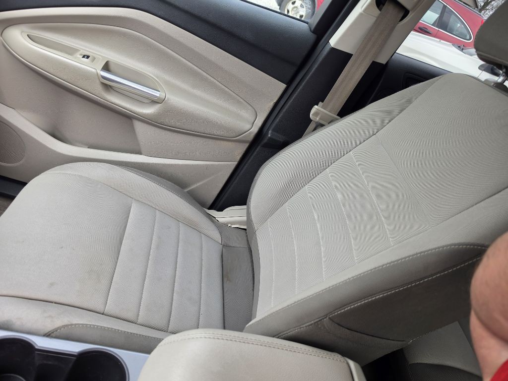 2016 Ford Escape Image 8