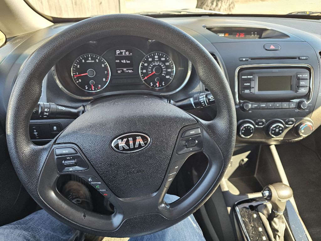 2017 Kia Forte Image 5