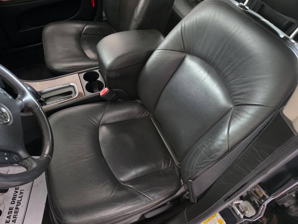 2009 Buick Lacrosse Image 5