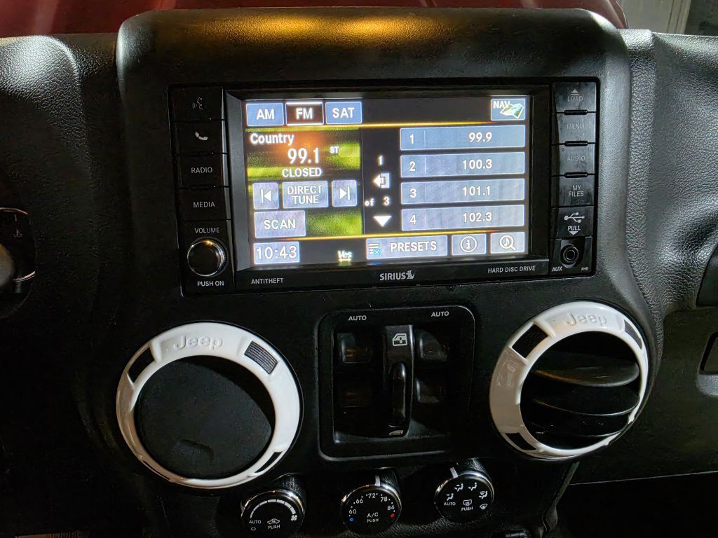 2015 Jeep Wrangler Unlimited Image 10