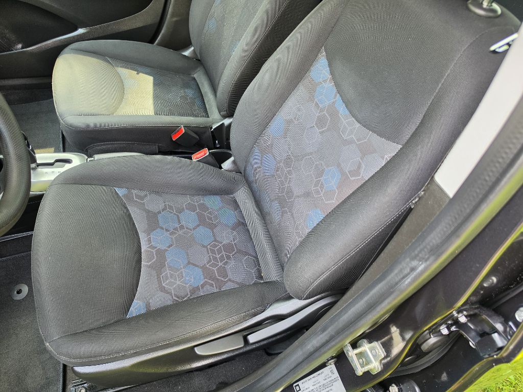 2016 Chevrolet Spark Image 11