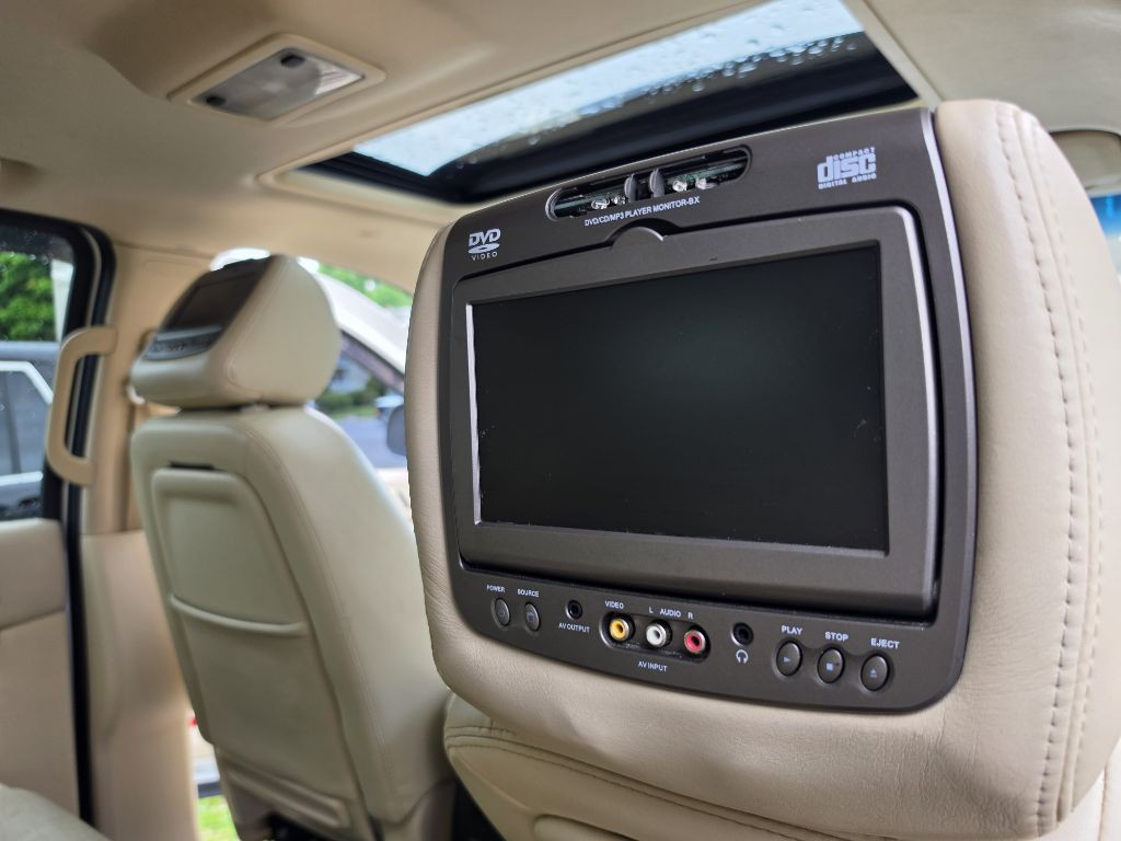 2007 Cadillac Escalade Image 6