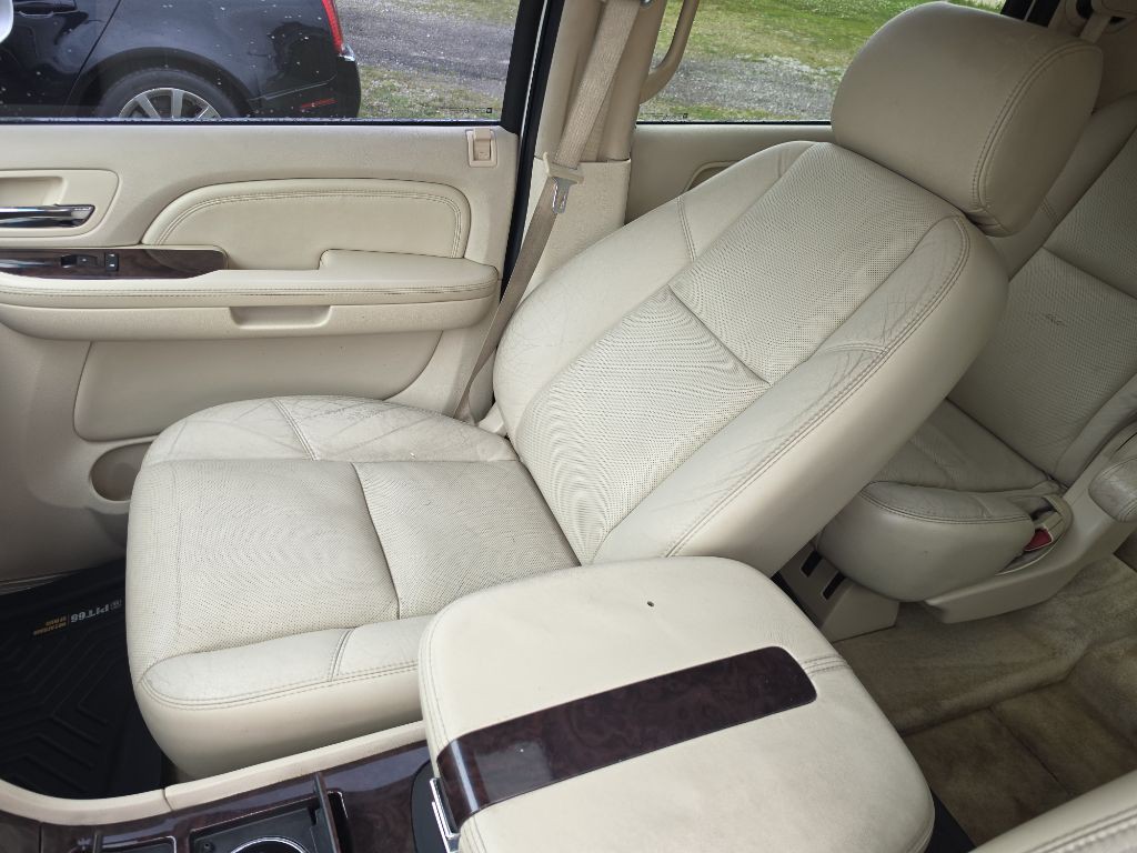 2007 Cadillac Escalade Image 11