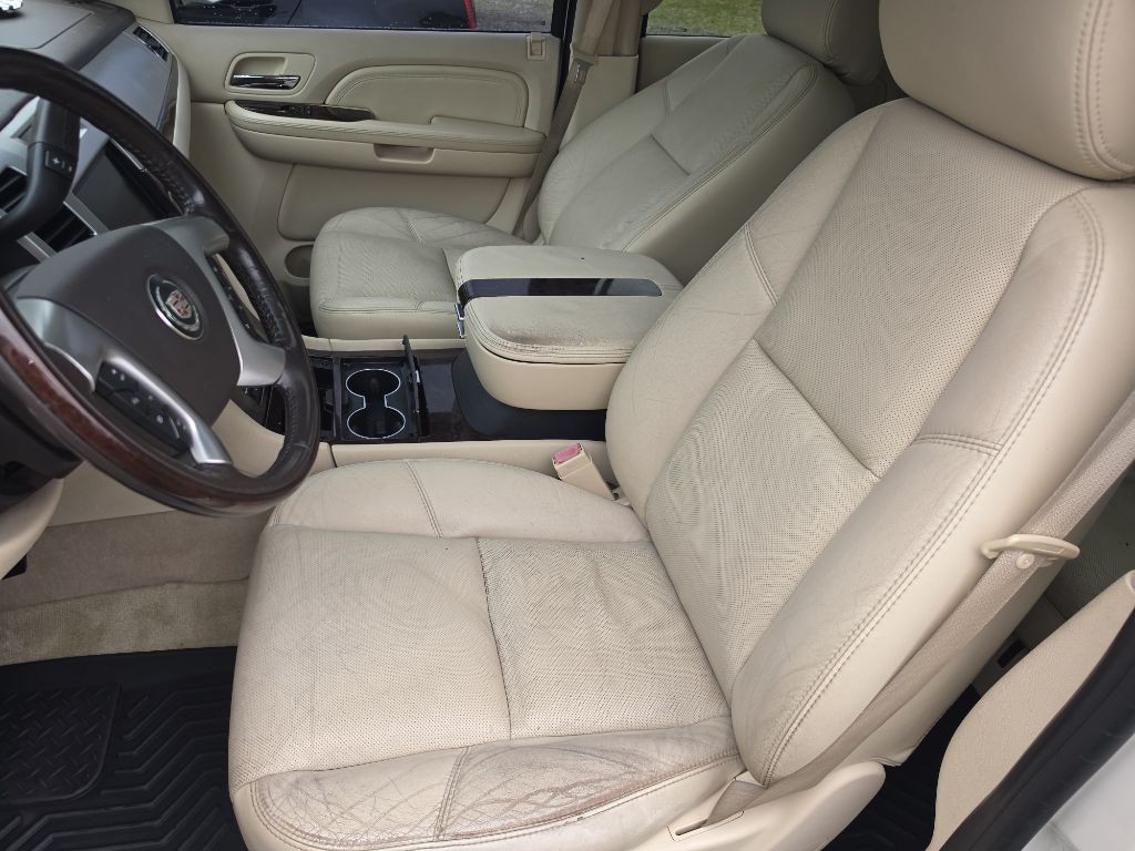 2007 Cadillac Escalade Image 12