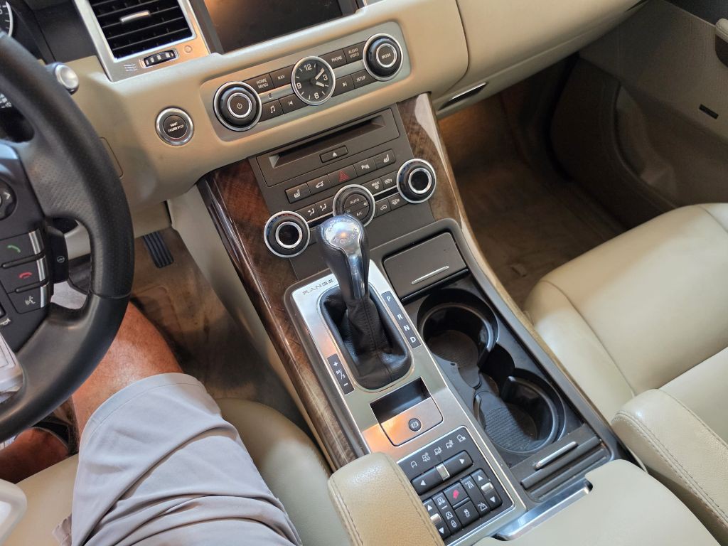 2013 Land Rover Range Rover Sport Image 8