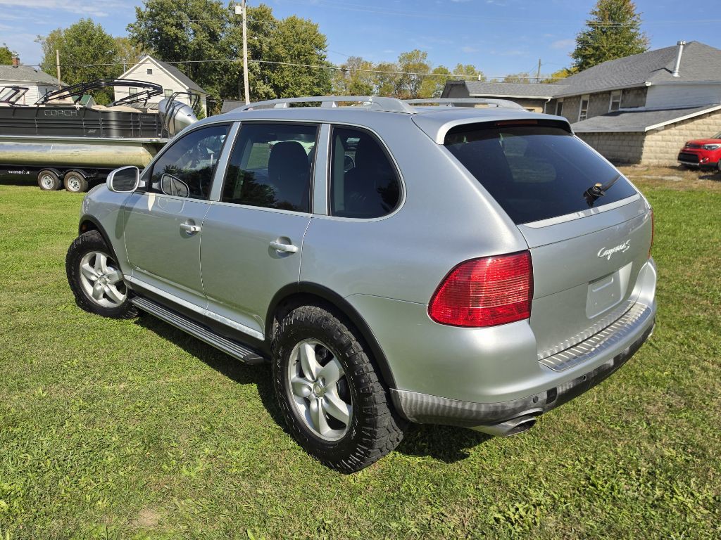 2004 Porsche Cayenne Image 4