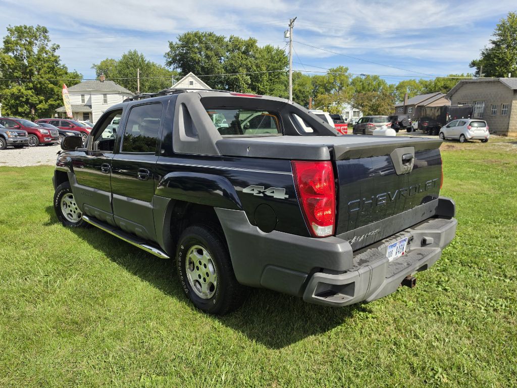 2005 Chevrolet Avalanche Image 5