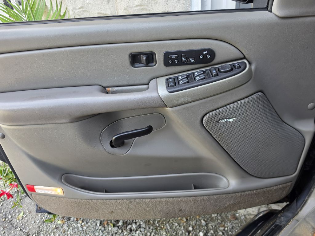 2005 Chevrolet Avalanche Image 7