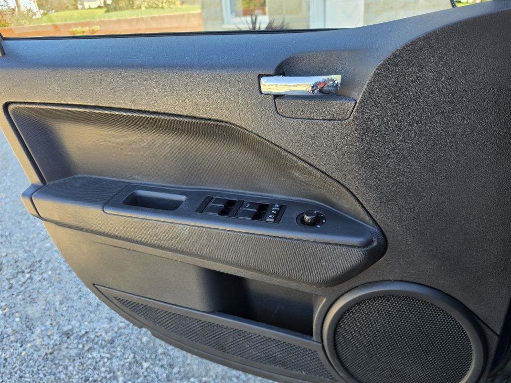 2009 Dodge Caliber Image 9