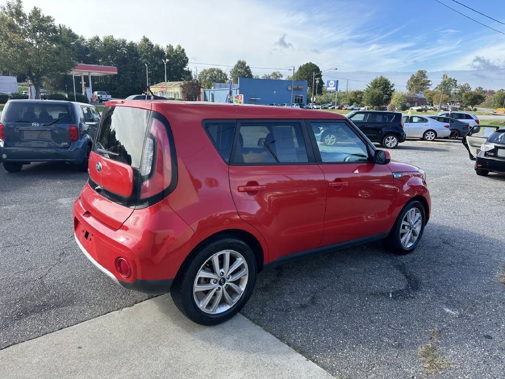 2018 Kia Soul Image 3