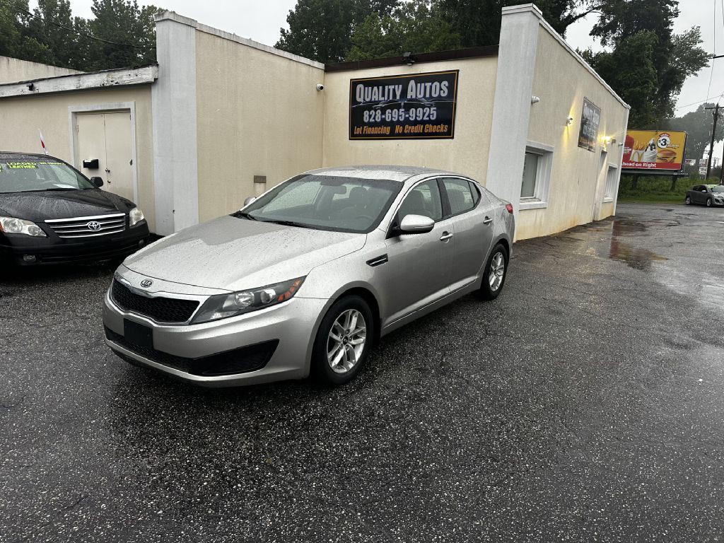 2011 Kia Optima Image 2