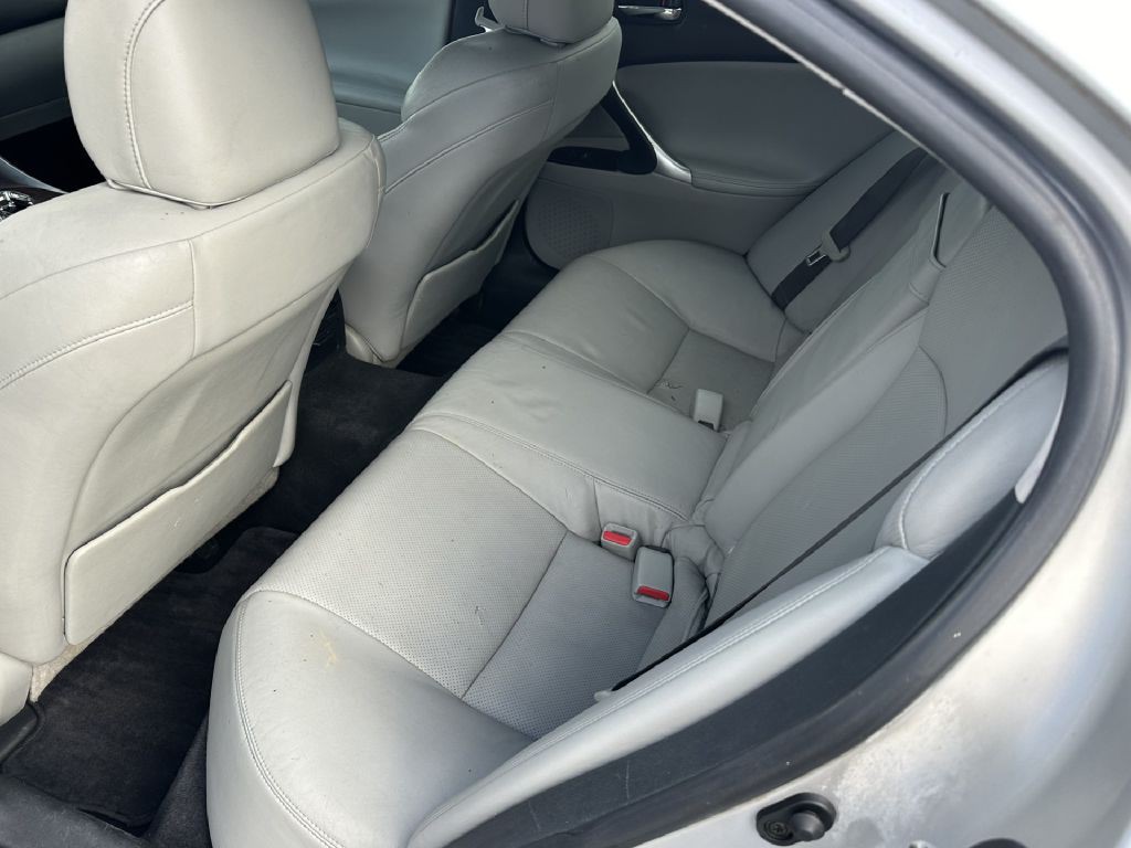 2006 Lexus IS Image 6