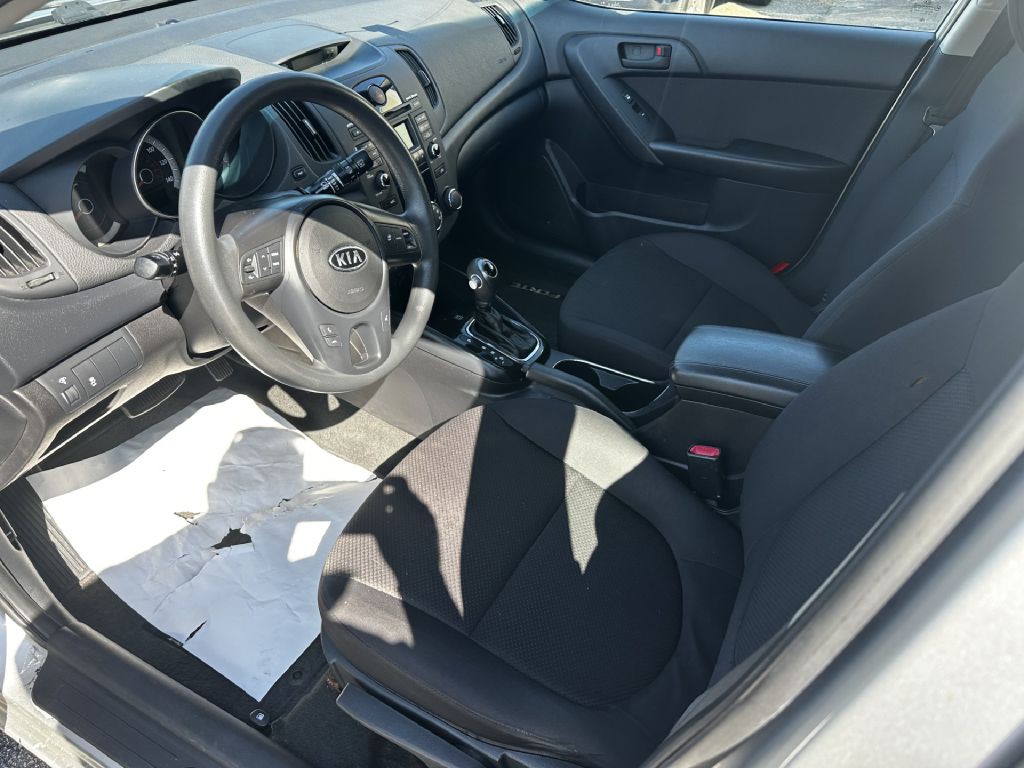 2012 Kia Forte Image 5