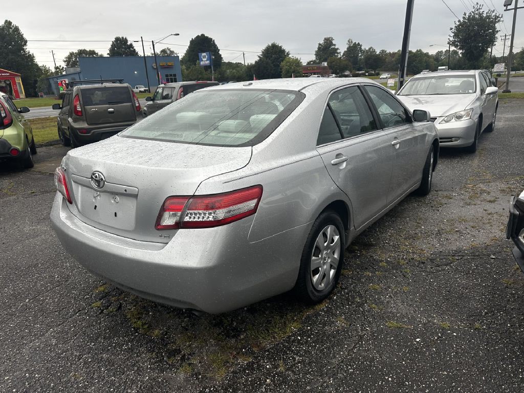 2010 Toyota Camry Image 3
