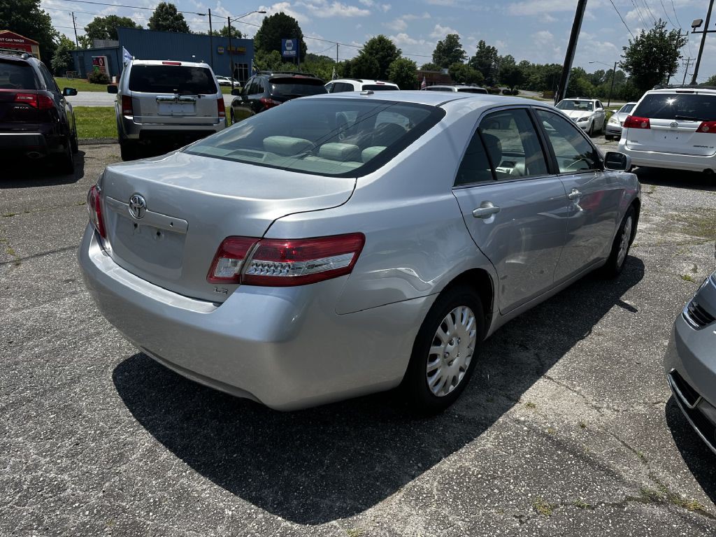 2010 Toyota Camry Image 3
