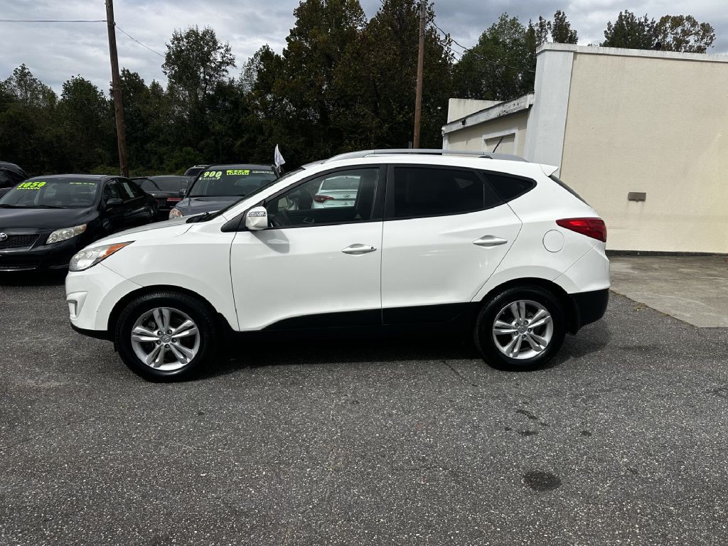 2013 Hyundai Tucson Image 1