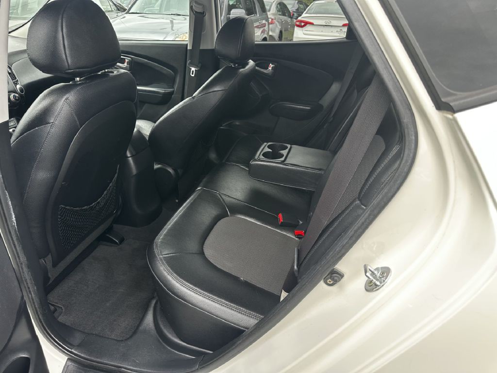 2013 Hyundai Tucson Image 6