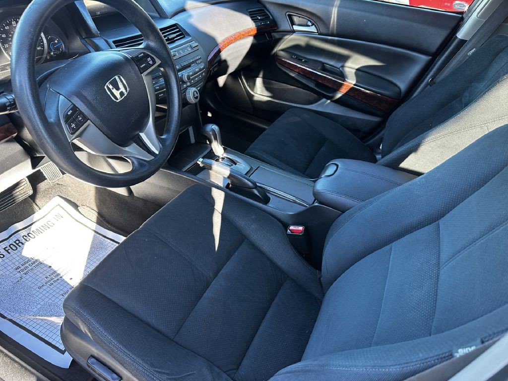 2011 Honda Crosstour Image 6