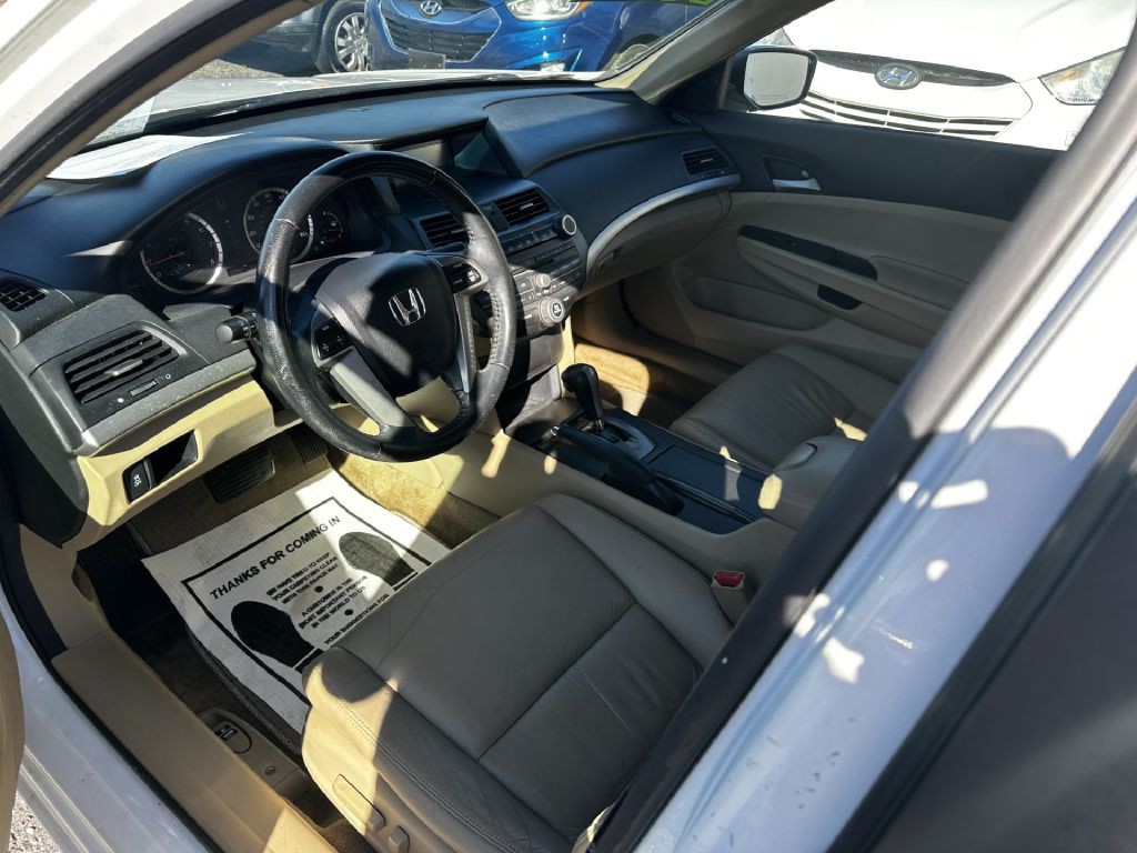 2012 Honda Accord Image 4
