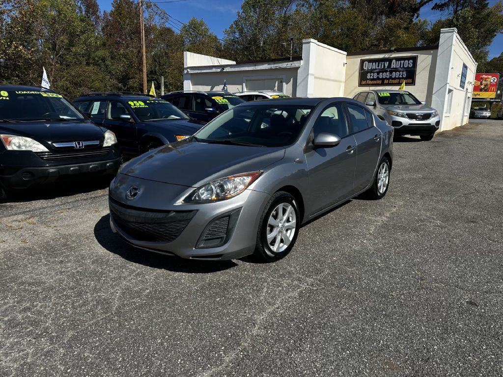 2011 Mazda Mazda3 Image 2