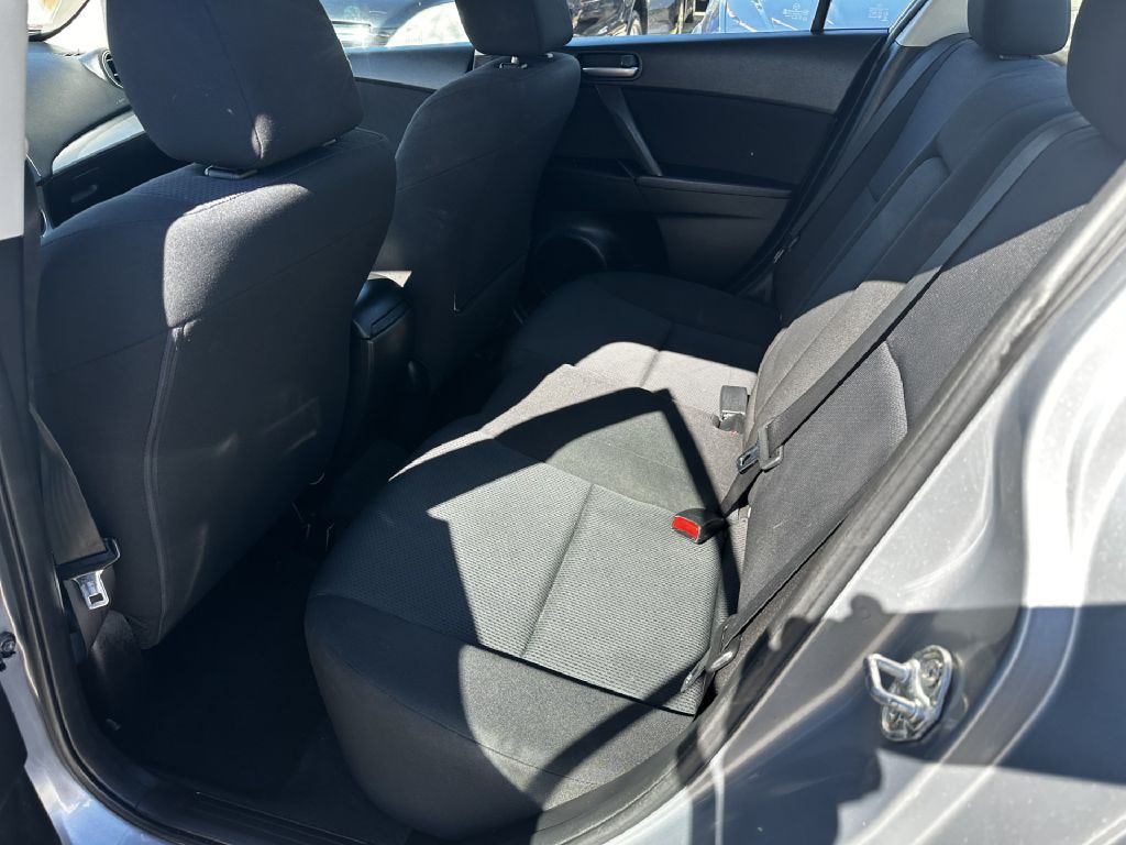 2011 Mazda Mazda3 Image 5