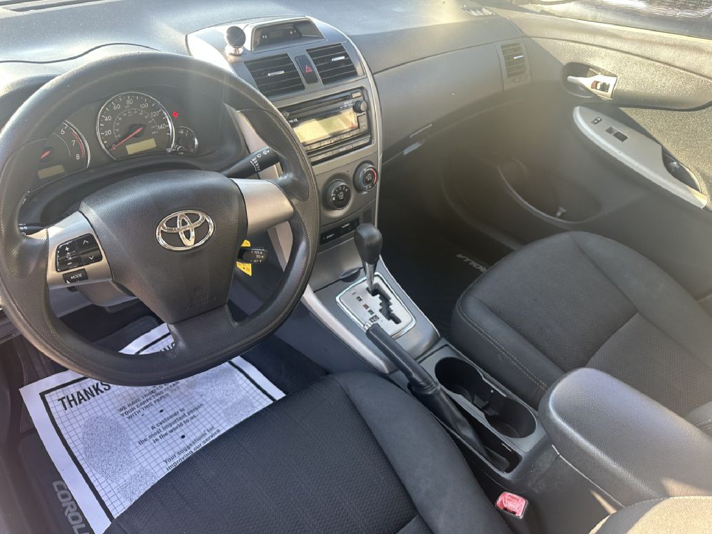 2012 Toyota Corolla Image 5