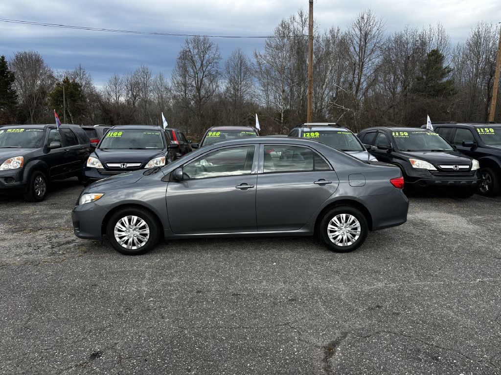 2010 Toyota Corolla Image 1