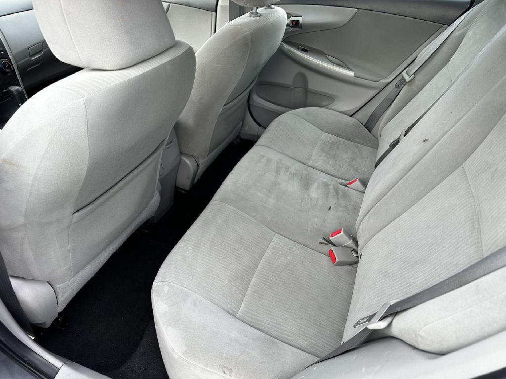 2010 Toyota Corolla Image 5