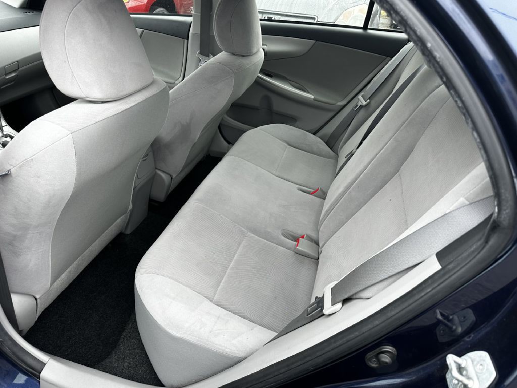 2011 Toyota Corolla Image 5