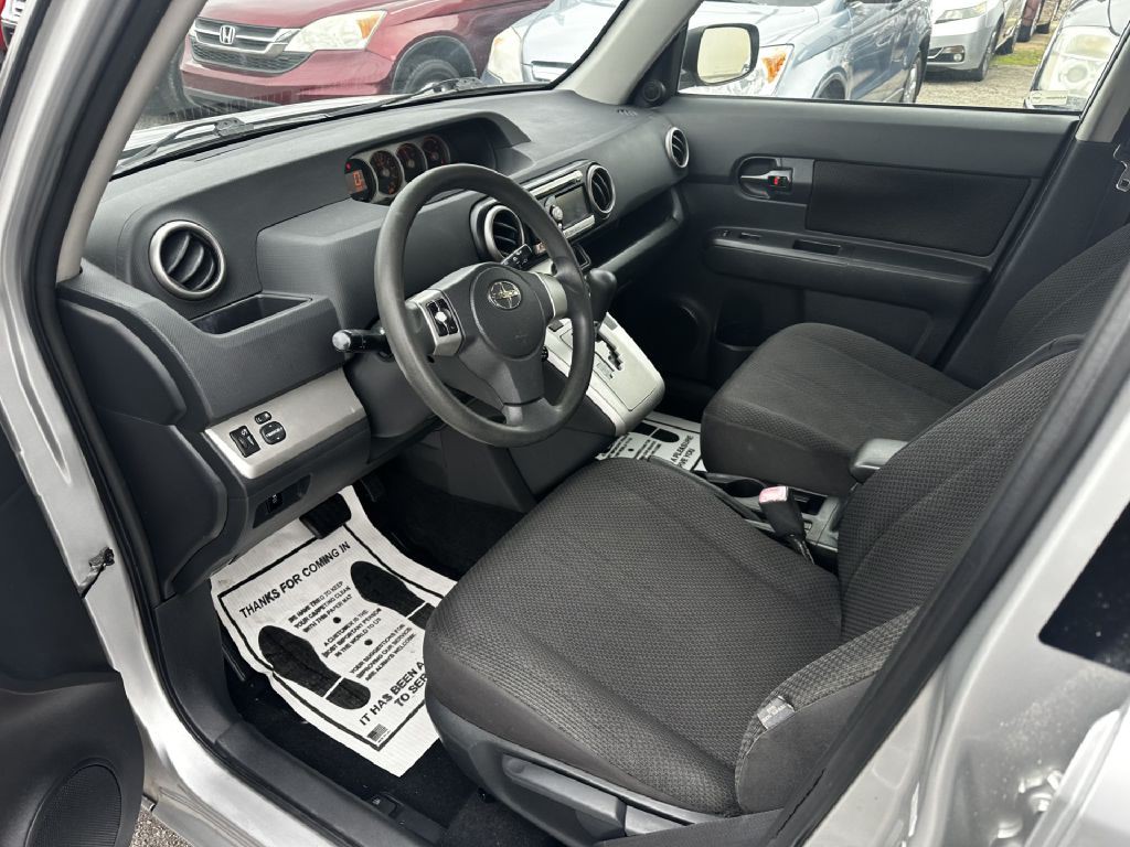 2010 Scion xB Image 5