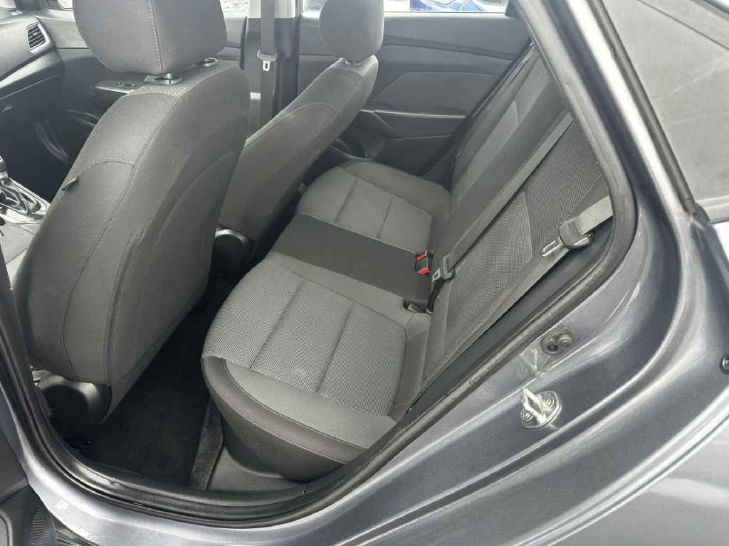 2018 Hyundai Accent Image 5