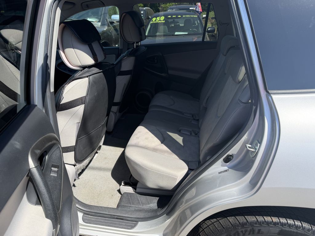 2011 Toyota Rav4 Image 5